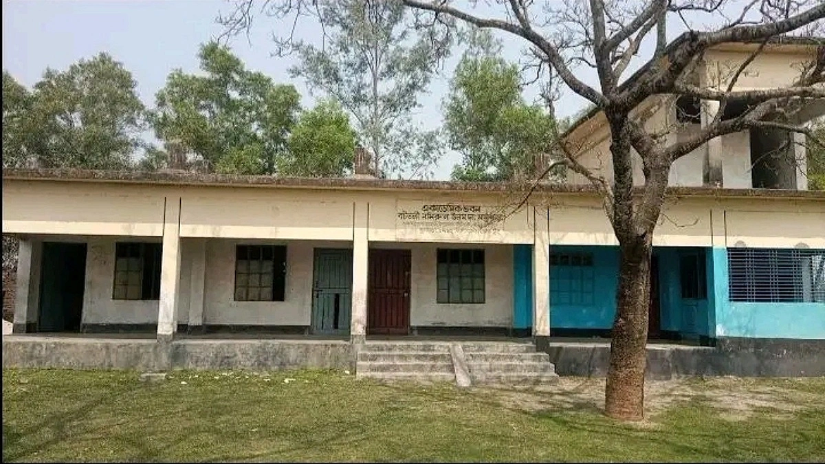 ১৪ শিক্ষকের মাদ্রাসায় ৫ পরীক্ষার্থী, পাস করেনি কেউ