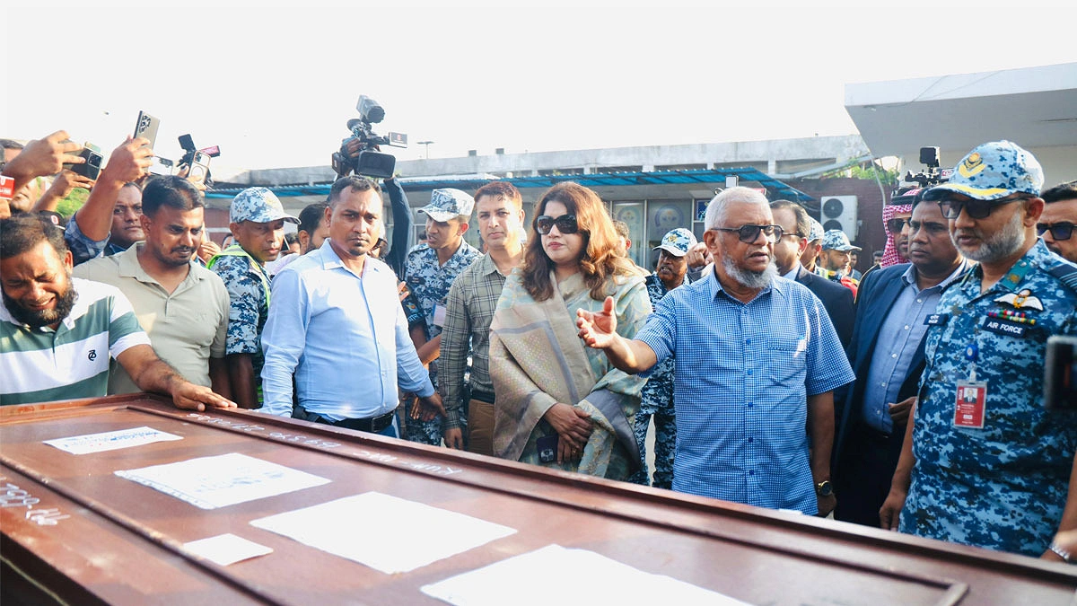 দেশে এলো সৌদিতে অগ্নিকাণ্ডে নিহত ৯ বাংলাদেশির মরদেহ