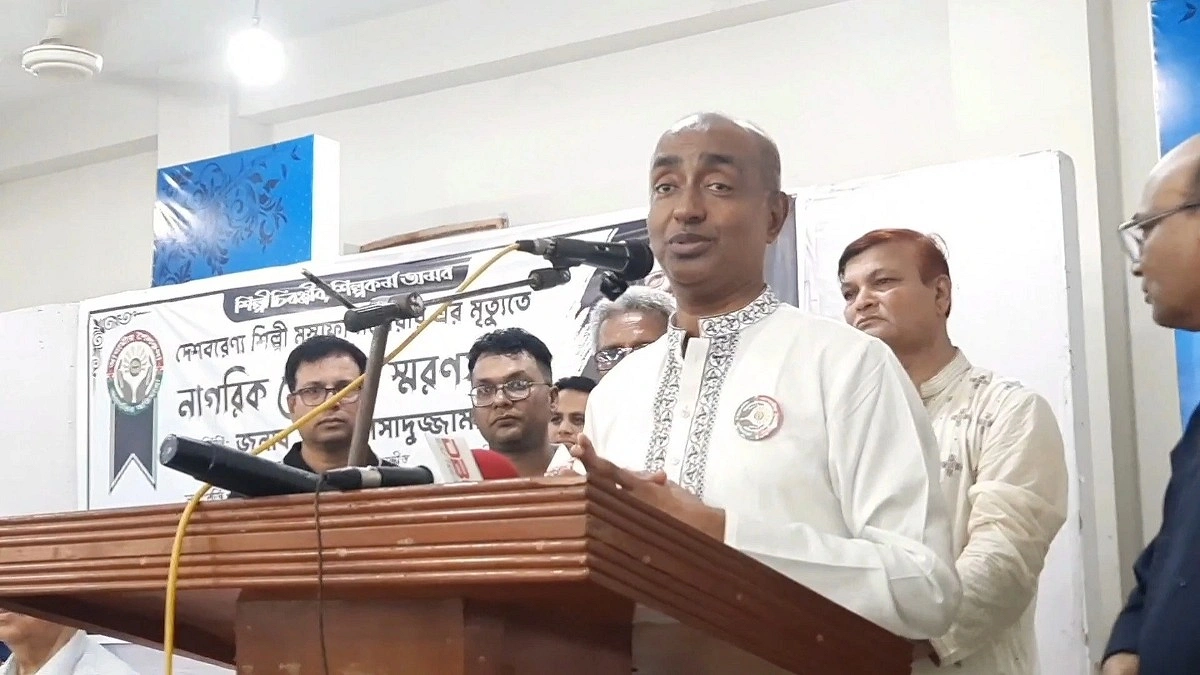 ডিসেম্বরে দেশে ফিরে আইনের মুখোমুখি হোন