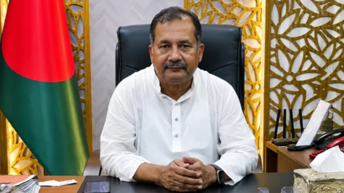 মন্ত্রী জহির উদ্দিন স্বপন এখন প্রধানমন্ত্রীর রাজনৈতিক উপদেষ্টা