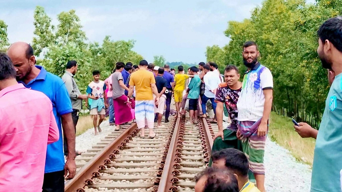 সন্তানদের জন্য নাস্তা আনতে গিয়ে লাশ হয়ে ফিরলেন বাবা