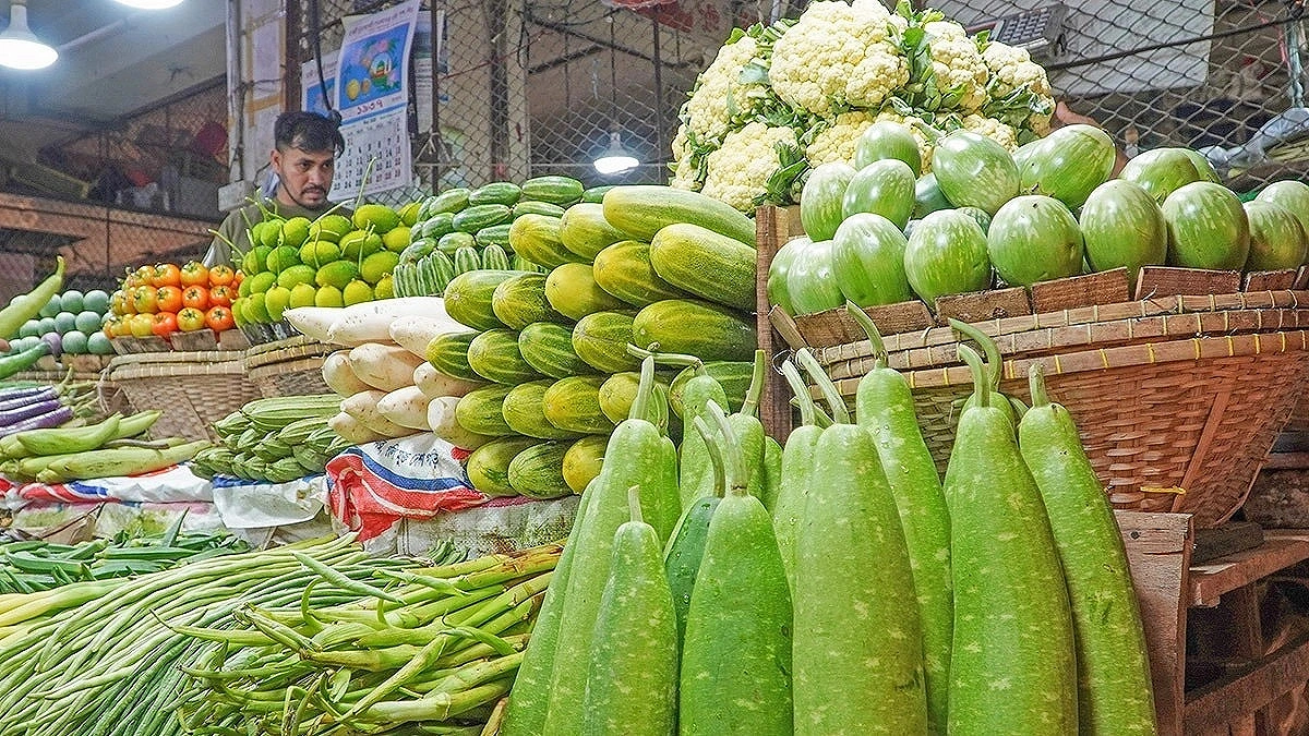 সবজিতে স্বস্তি, মসলা কিনতে নাভিশ্বাস