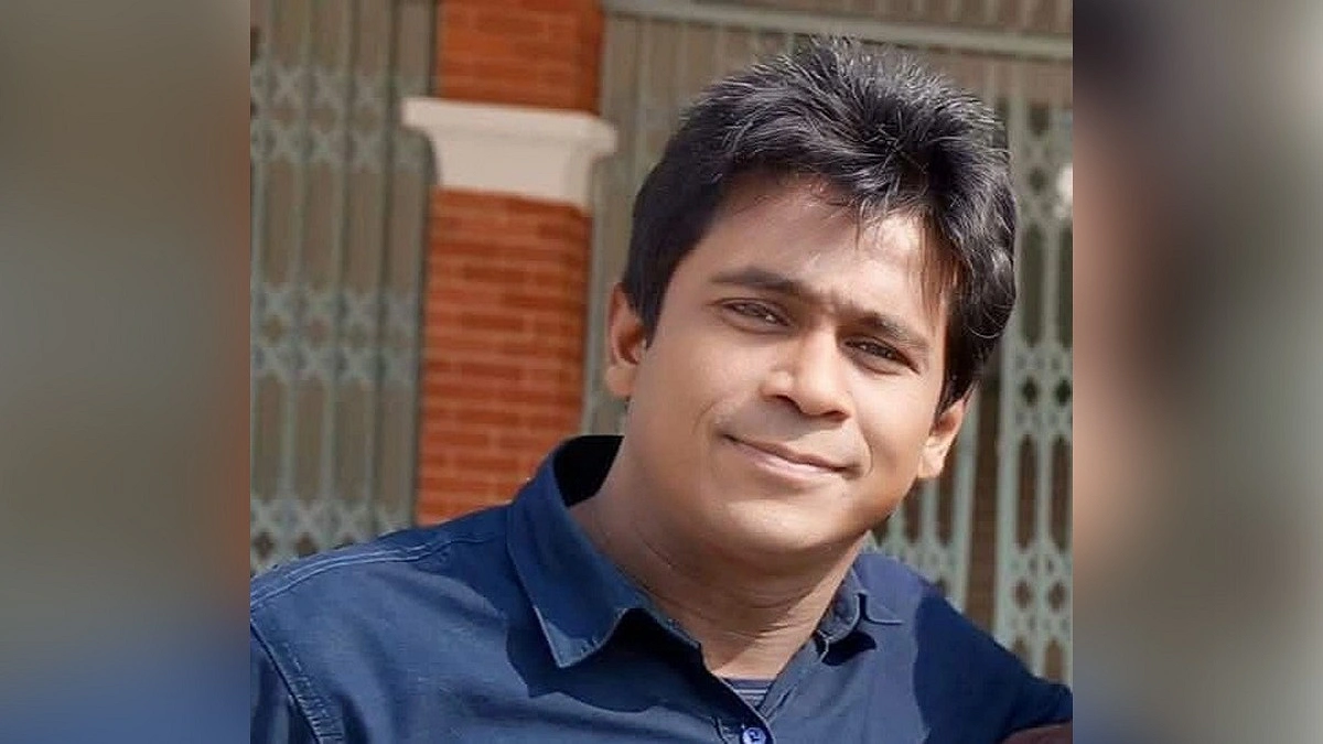 যৌন হয়রানির অভিযোগে কলেজ শিক্ষককে অব্যাহতি