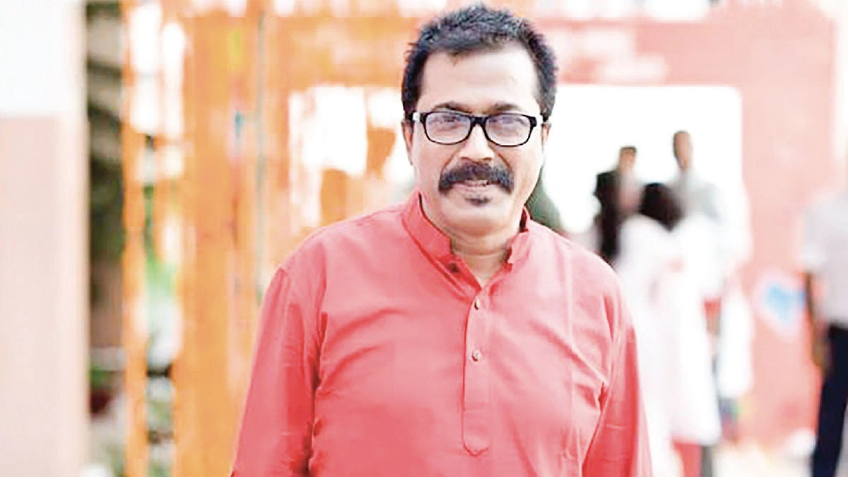 ফারুক আহমেদের ‘মুছে যাওয়া দিনগুলি’