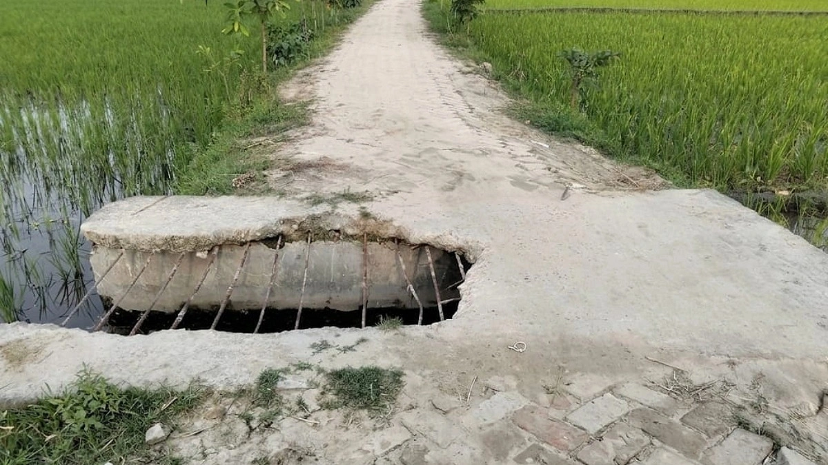 ভাঙা কালভার্টে ঝুঁকিতে ৪ গ্রামের মানুষ