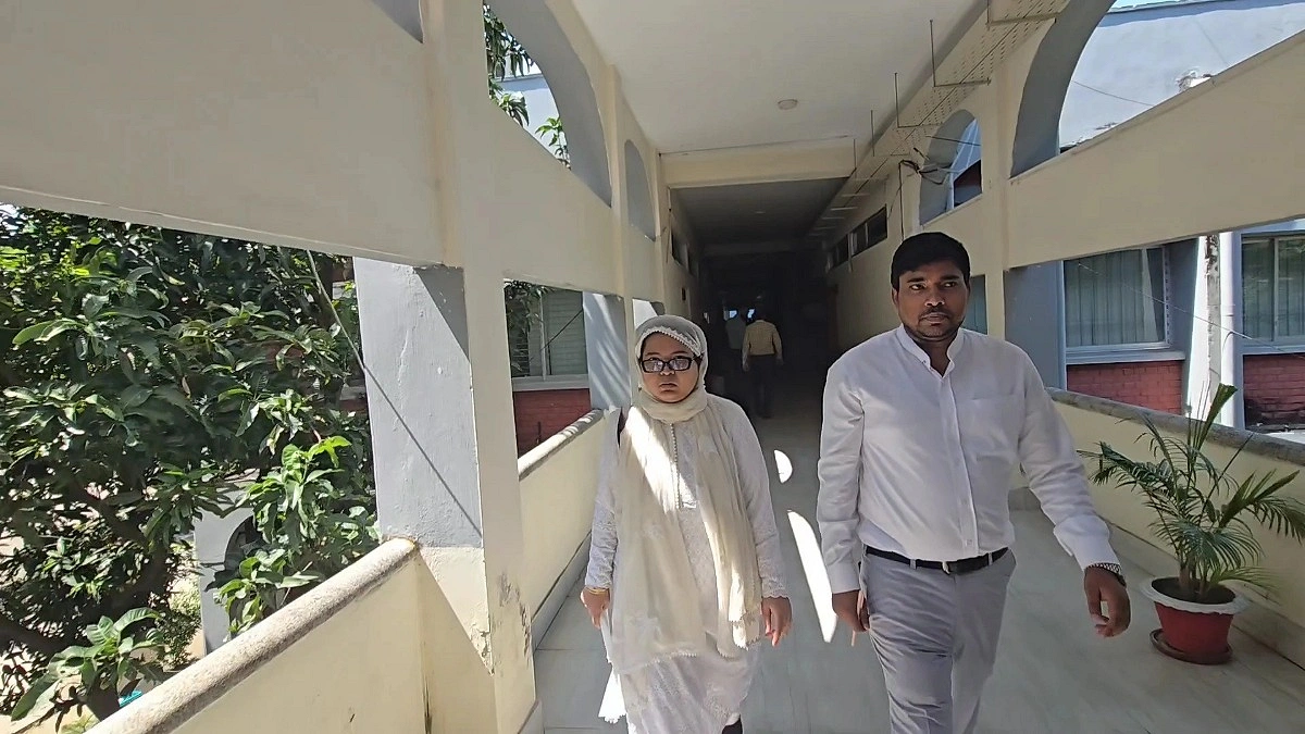 মায়ের প্যারোলে মুক্তি চেয়ে আবেদন দীপু মনির মেয়ের