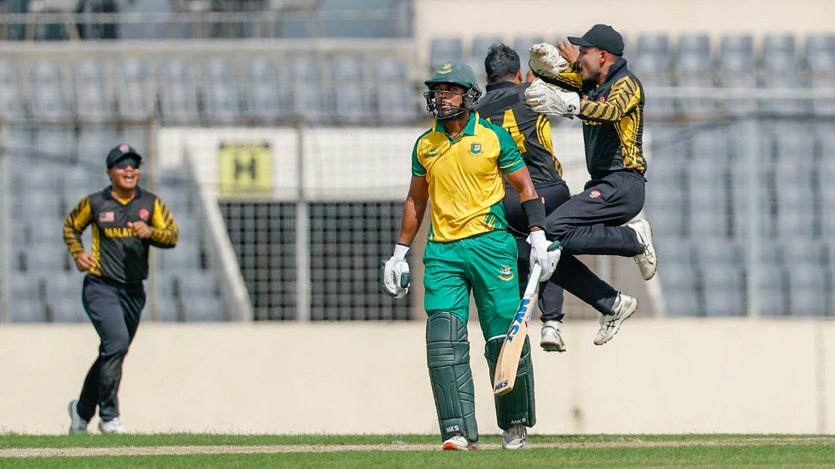 ১২ বলে ১৪ রানেই শেষ সাব্বিরের ইনিংস