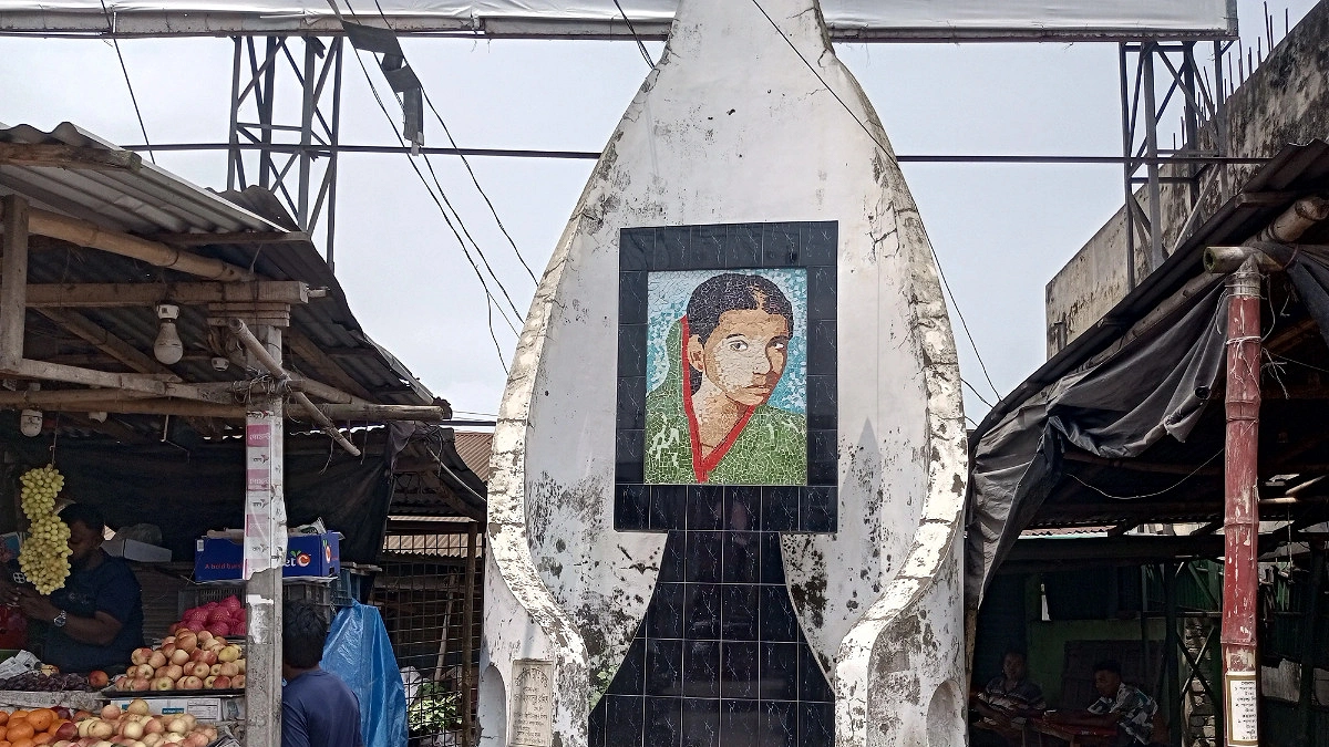 কিশোরী ইয়াসমিন হত্যার ৩১ বছর, অবহেলায় স্মৃতিস্তম্ভ-পাঠাগার