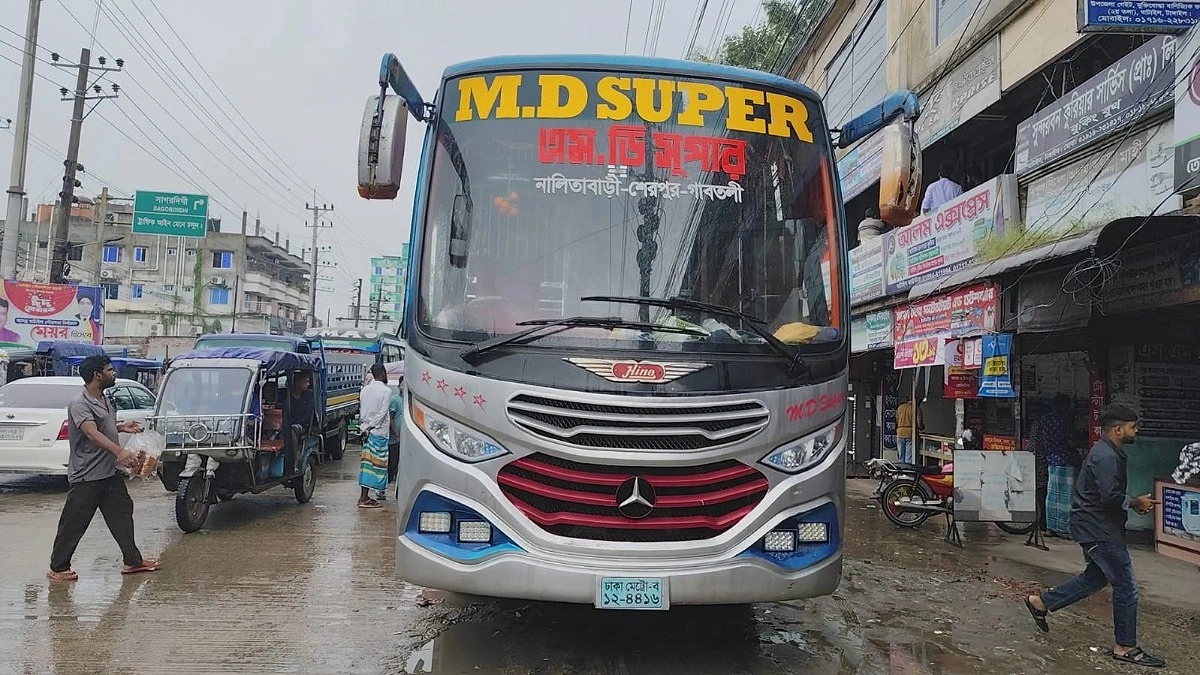 টাঙ্গাইলের বাসের ধাক্কায় নারীর মৃত্যু