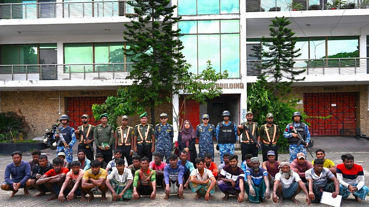 জাহাজ চলাচলে ঝুঁকি সৃষ্টি, ২৪ জেলের কারাদণ্ড