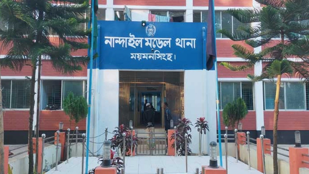‘শোকাবহ আগস্ট’ ব্যানারসহ ৬ কিশোর গ্রেপ্তার, মামলা সন্ত্রাসবিরোধী আইনে