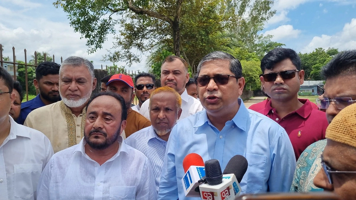 খরচ কমাতে সোলার প্যানেল বসবে সরকারি ভবনে: প্রতিমন্ত্রী