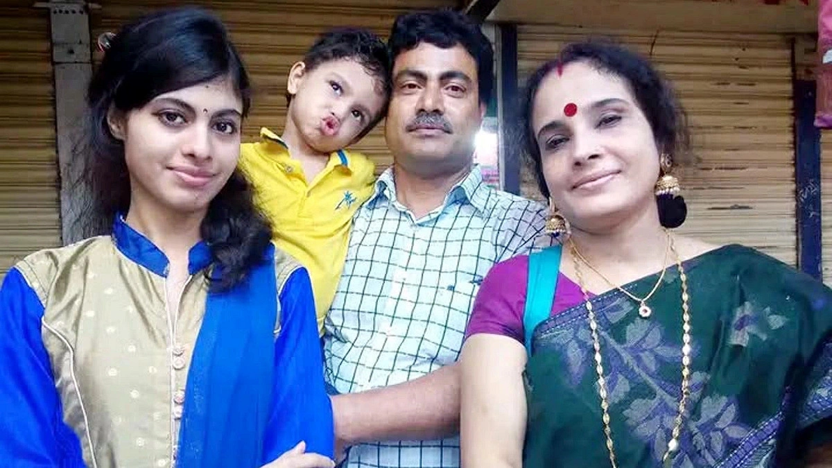 তালাবদ্ধ ঘরে জিলা স্কুলের শিক্ষকের পরিবারের মরদেহ, পরিকল্পিত হত্যার সন্দেহ