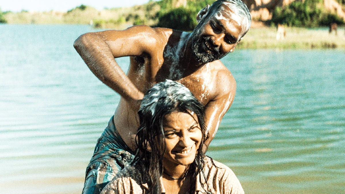 রইদে শব্দ ও ছবির ঘোর