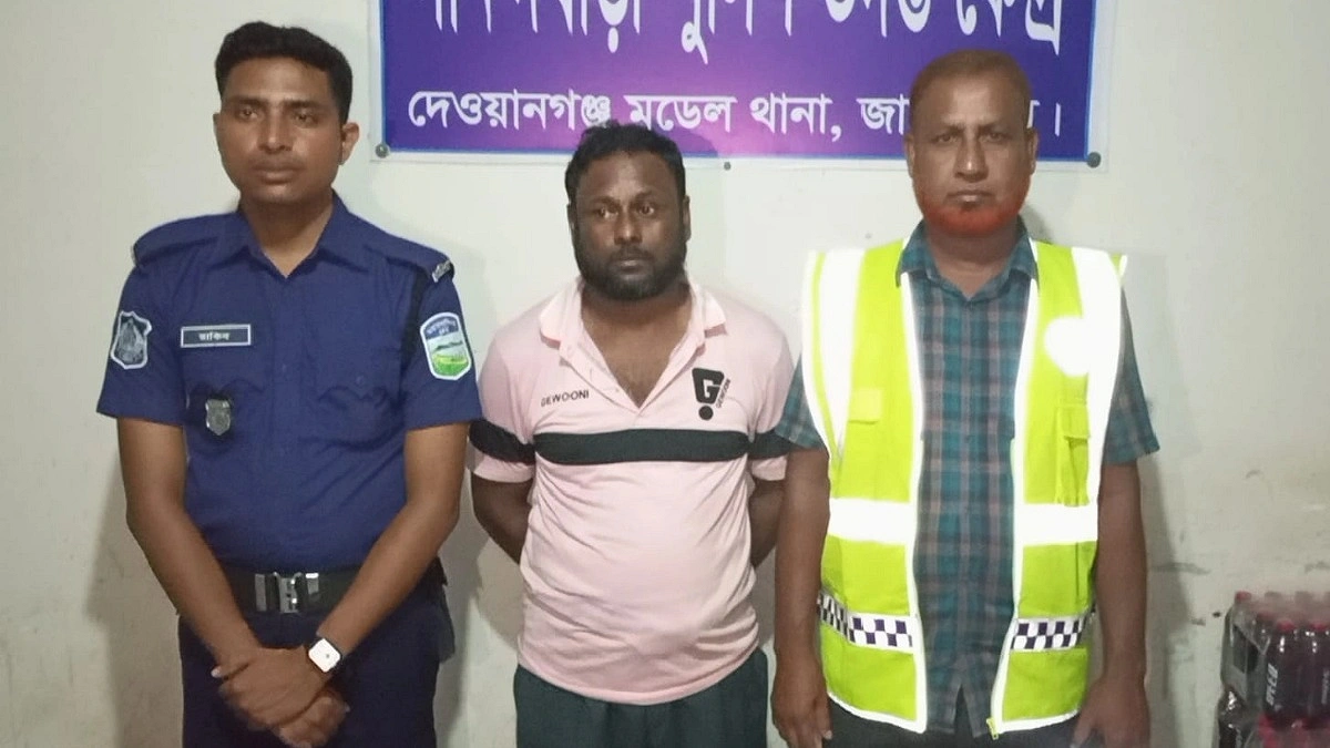 জামালপুরে গৃহবধূকে ধর্ষণের অভিযোগে ব্যবসায়ী গ্রেপ্তার