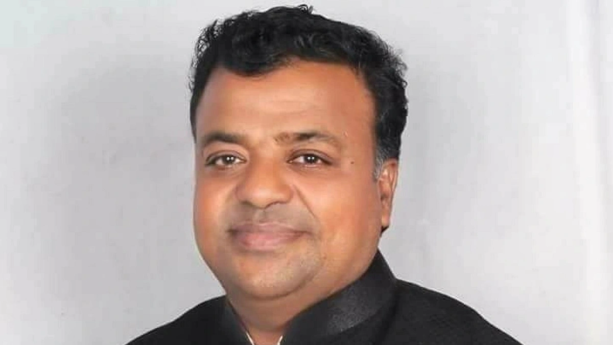 চকরিয়া পৌরসভার সাবেক মেয়র গ্রেপ্তার