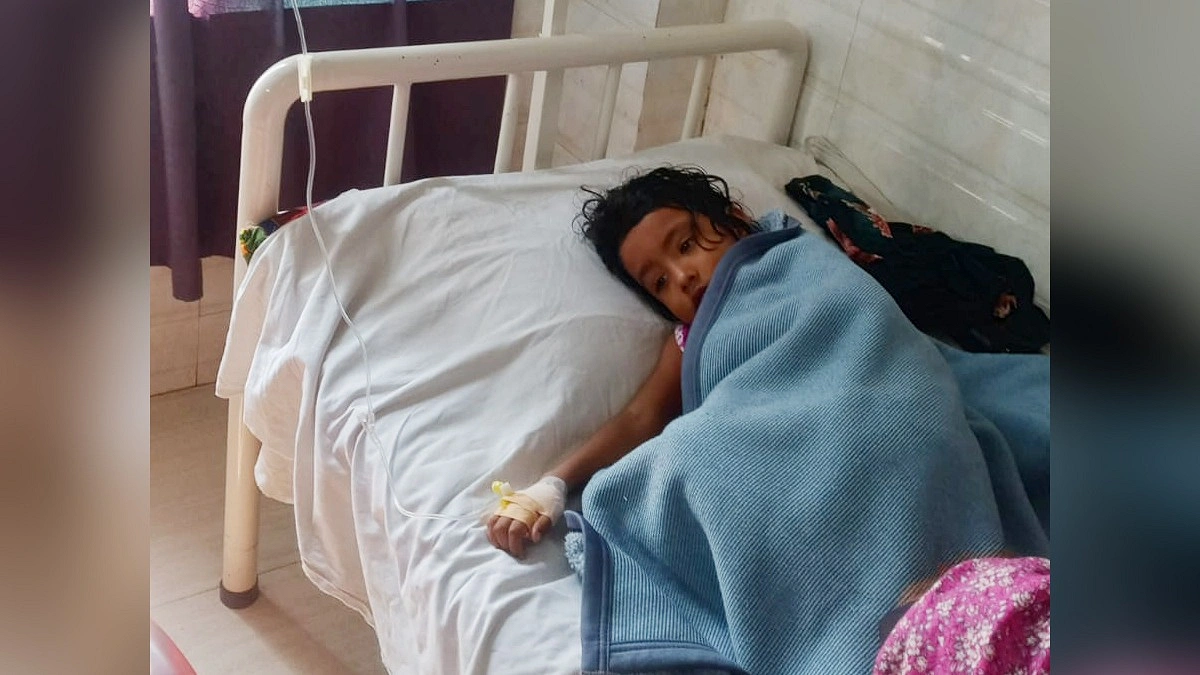 ছোট্ট মাহির ব্লাড ক্যানসার, ১২ লাখ টাকা জোগাড় করতে পারছেন না অটোচালক বাবা