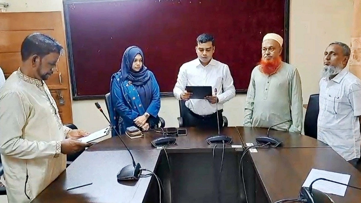 সাড়ে ৪ বছরের আইনি লড়াই শেষে ইউপি সদস্যের শপথ