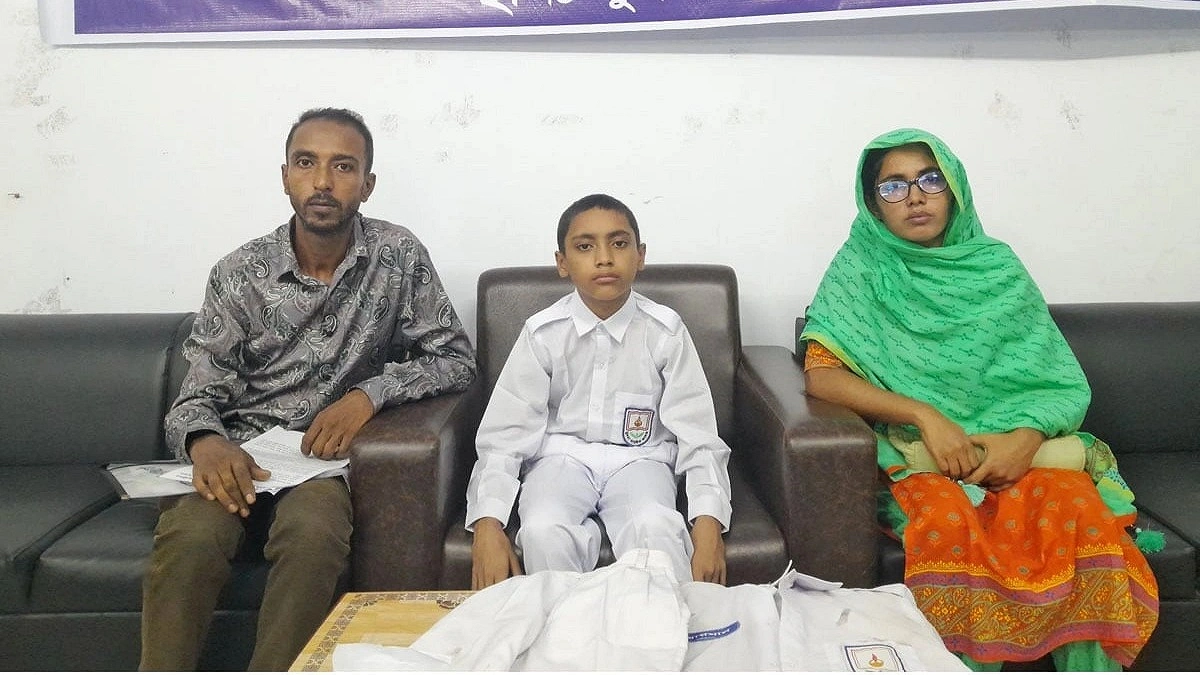 সিনিয়রদের নির্যাতনের শিকার চতুর্থ শ্রেণির ছাত্র, অভিযোগ মায়ের