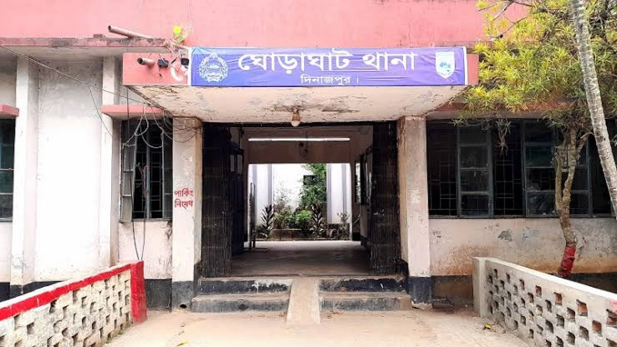 ঘোড়াঘাটে ট্রাকে পিষ্ট মা-মেয়ে, হাসপাতালে বাবা