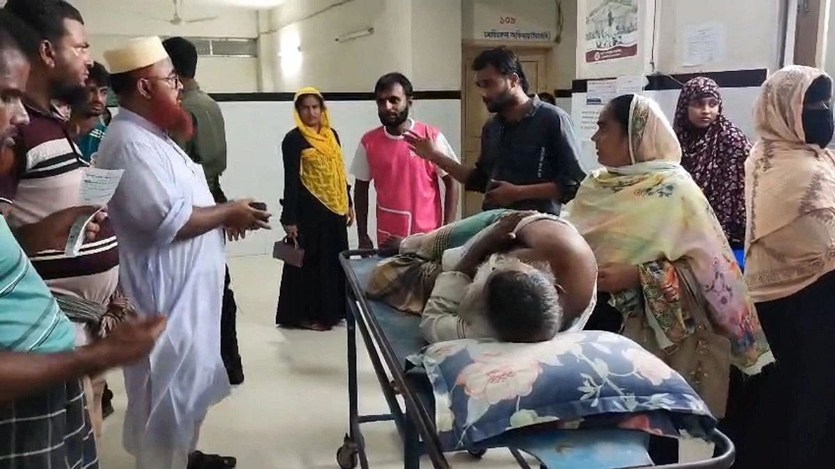 ফরিদপুরে আধিপত্য বিস্তার নিয়ে সংঘর্ষে আহত ২০