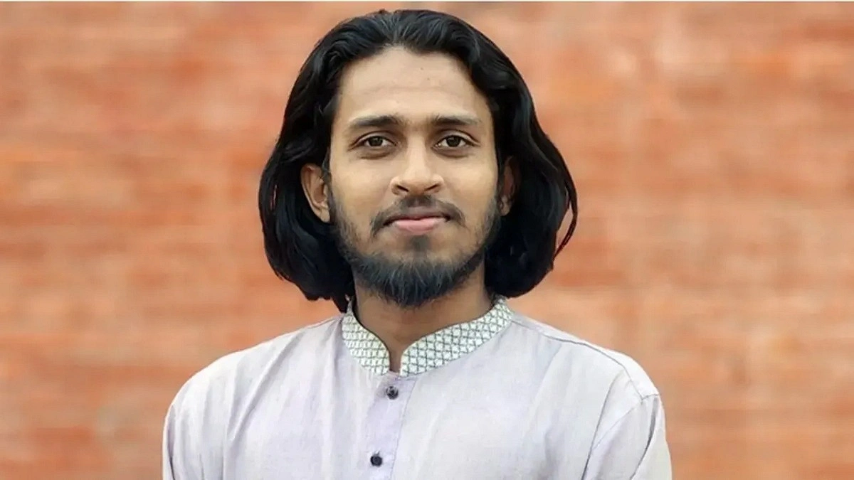 রাকসু ভবনে হামলা: পাঁচজনের বিরুদ্ধে হত্যাচেষ্টা মামলা আম্মারের