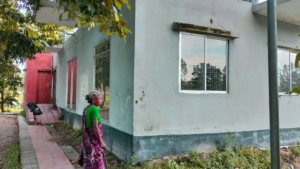 ৫ বছরে হয়নি একটি ক্লাসও