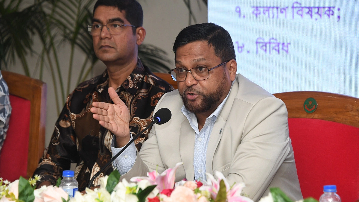 পুলিশকে বিতর্কিত করার অপচেষ্টা চলছে