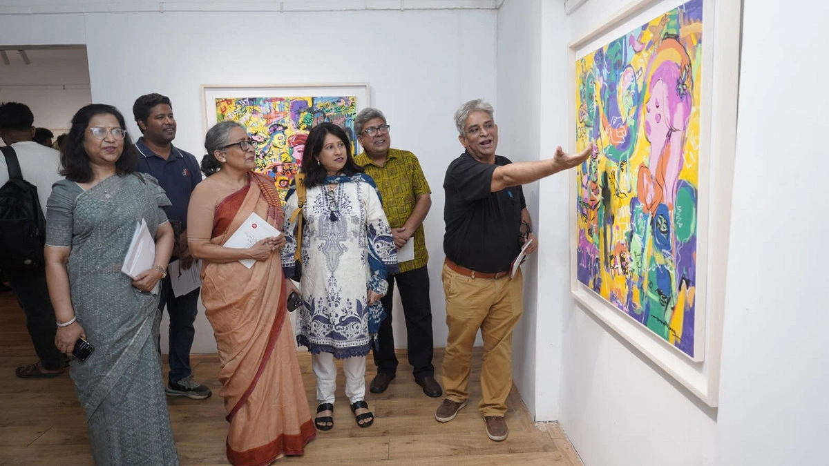 ‘হিউম্যানিটি অ্যান্ড হোপ’ প্রদর্শনীতে যাত্রা শুরু আর্ট নেস্টের