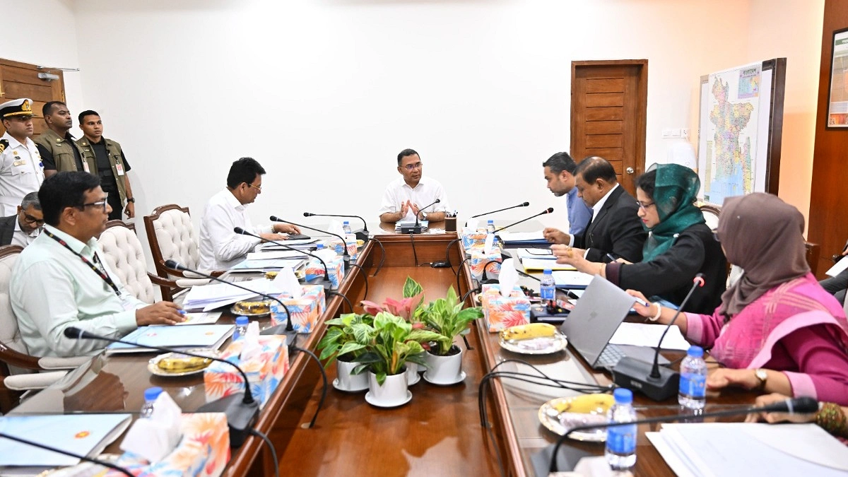 স্নাতক পর্যন্ত মেয়েদের উপবৃত্তি পুনরায় চালুর সম্ভাবনা পর্যালোচনার নির্দেশ প্রধানমন্ত্রীর