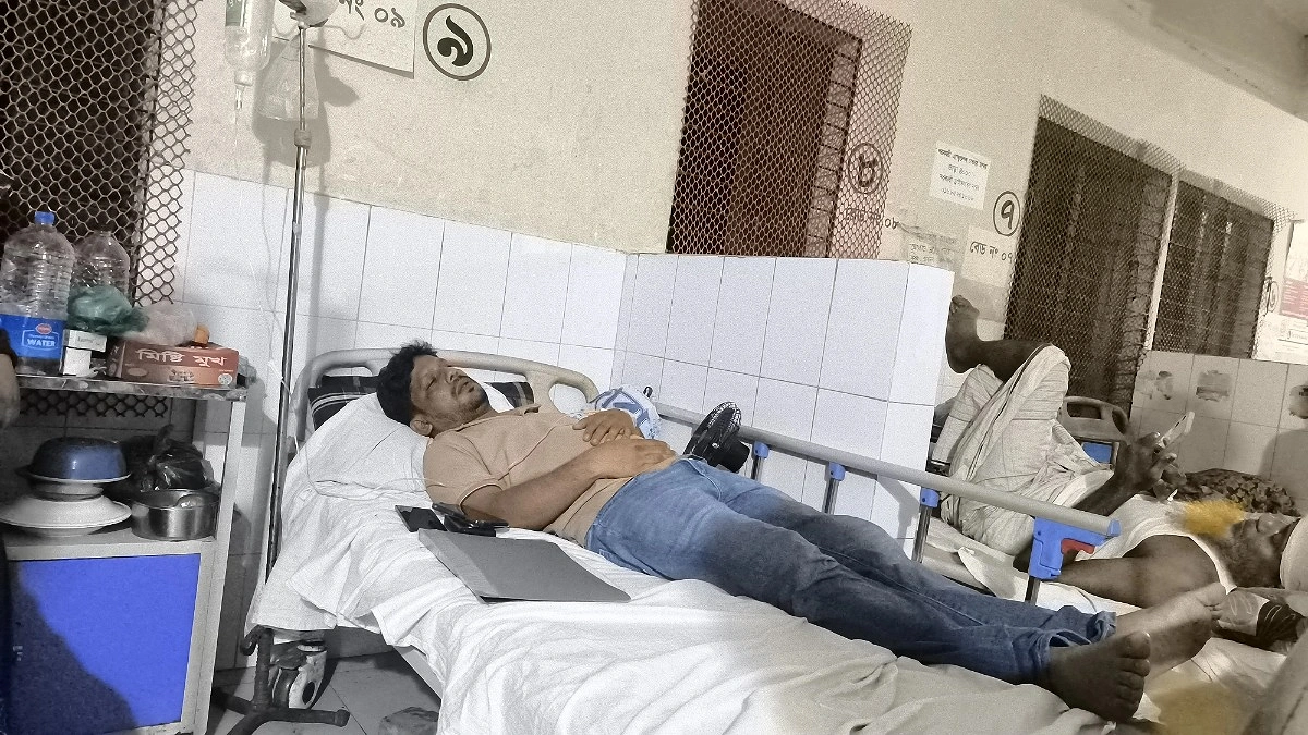 জাজিরায় বিএনপি-জামায়াত সংঘর্ষের ভিডিও ধারণ করায় সাংবাদিককে মারধর
