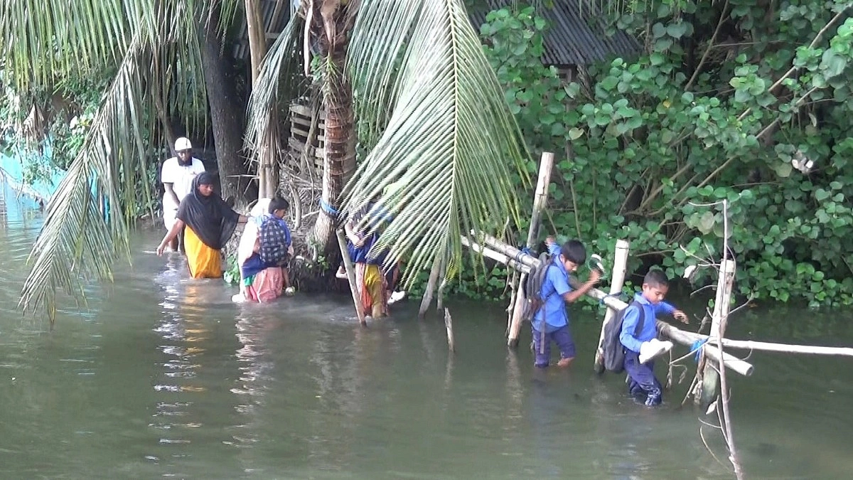২৮ লাখের কালভার্ট: ওঠার রাস্তা নেই, পানিতে দুর্ভোগ