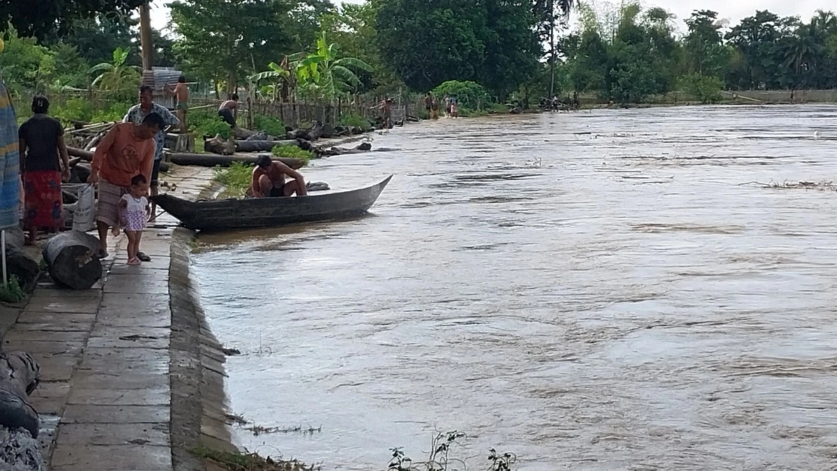হঠাৎ ভারি বৃষ্টিতে খাগড়াছড়িতে বন্যা