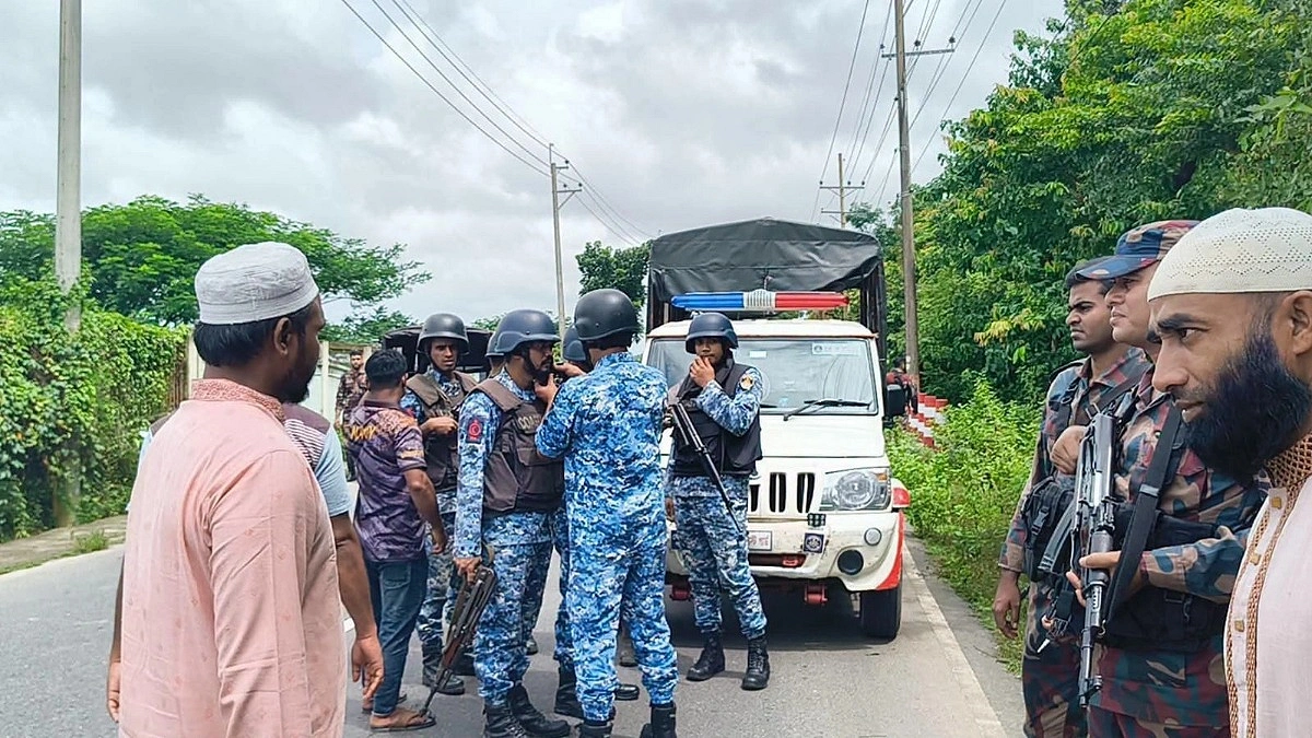 দিনে মহাসড়কে, রাতে ঘরে—ডাকাত আতঙ্কে কক্সবাজার
