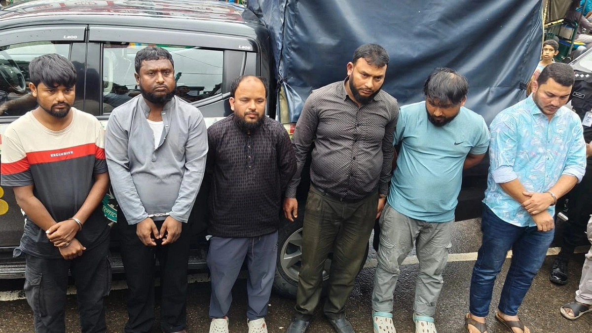 ‘বাইকার গ্যাংয়ের’ ৬ সদস্য এক লাখ ইয়াবাসহ গ্রেপ্তার