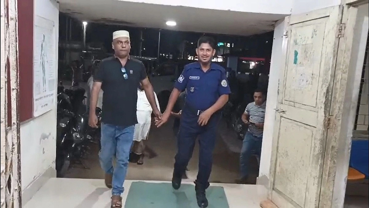 একাধিক মানবপাচার মামলার আসামি ইলিয়াস গ্রেপ্তার