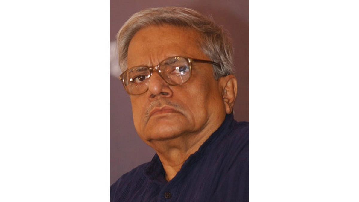 আপাত অর্থহীন, প্রকৃতপ্রস্তাবে রহস্যময় উৎপলকুমার বসু