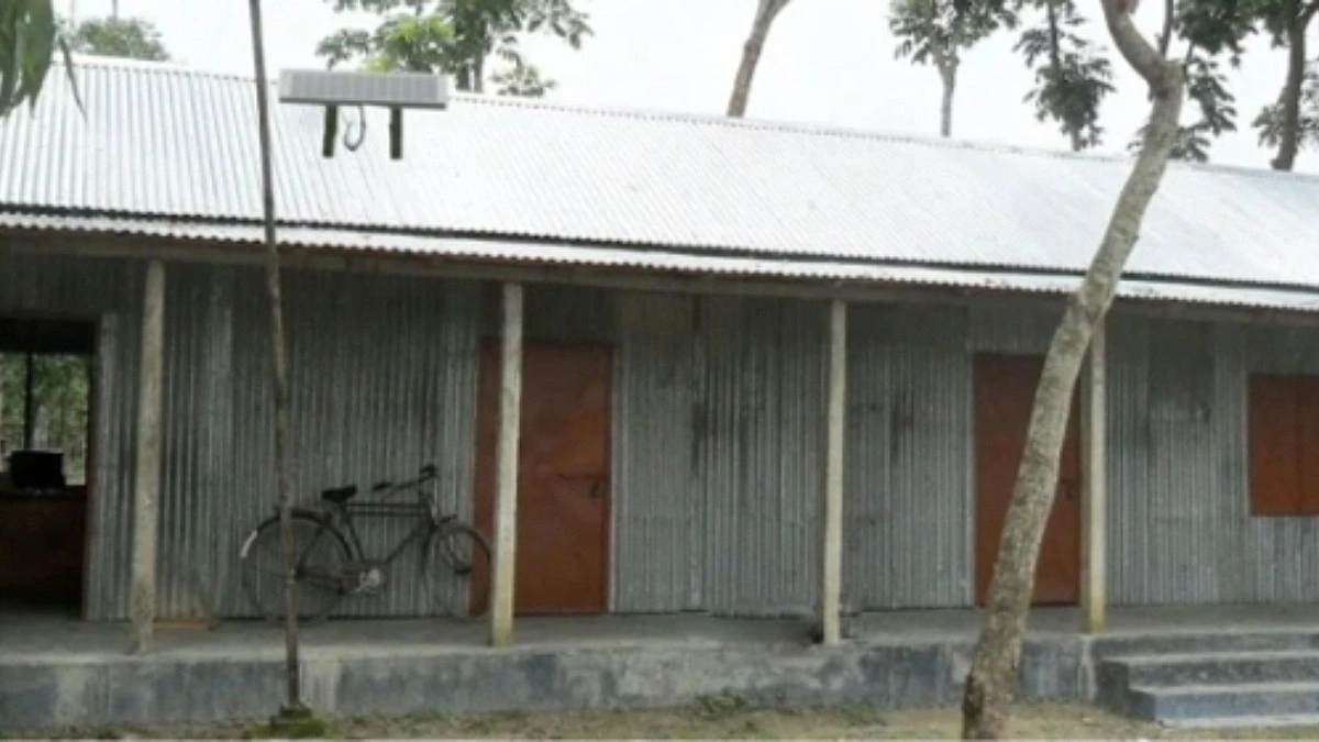 ভূরুঙ্গামারীতে যে বিদ্যালয় থেকে পাশ করেনি কেউ