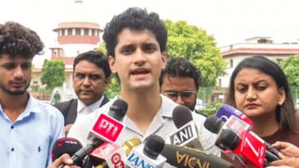 ককরোচ মুখপাত্র সৌরভ দাসের পরিবারের উপর পুলিশি হয়রানির অভিযোগ