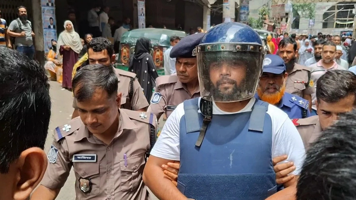 কারাগারে থেকে কীভাবে গাড়ি পোড়ালেন মেজর সাদিক, ব্যাখ্যা চেয়ে ওসিকে তলব