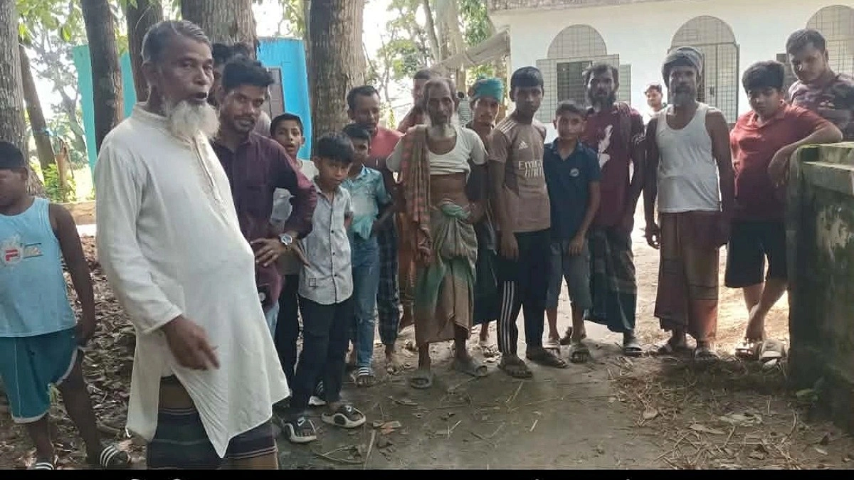 বৃদ্ধের পায়ের রগ কাটার পর বাড়িতে হামলা, অর্ধশতাধিক বোমা বিস্ফোরণ
