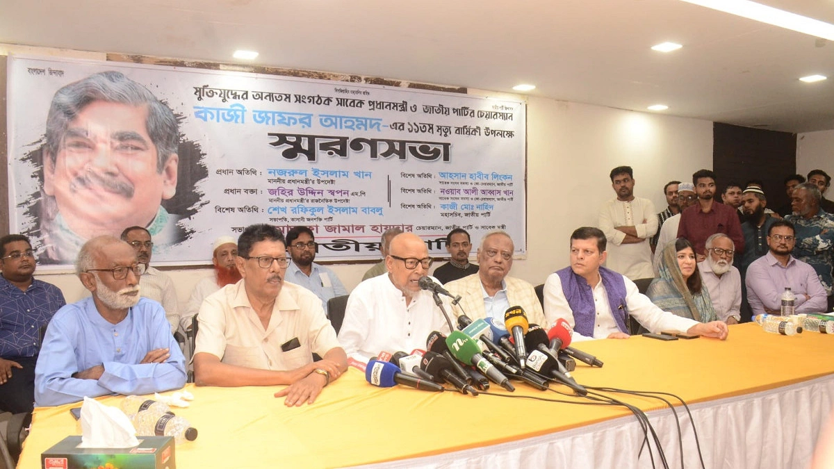 ‘ধ্বংস ও পলিউটেড’ প্রশাসন পুনর্গঠনে সময় প্রয়োজন : নজরুল ইসলাম
