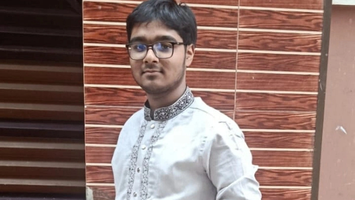 বোর্ডে প্রথম সাদমানের বড় শিক্ষক তার মা