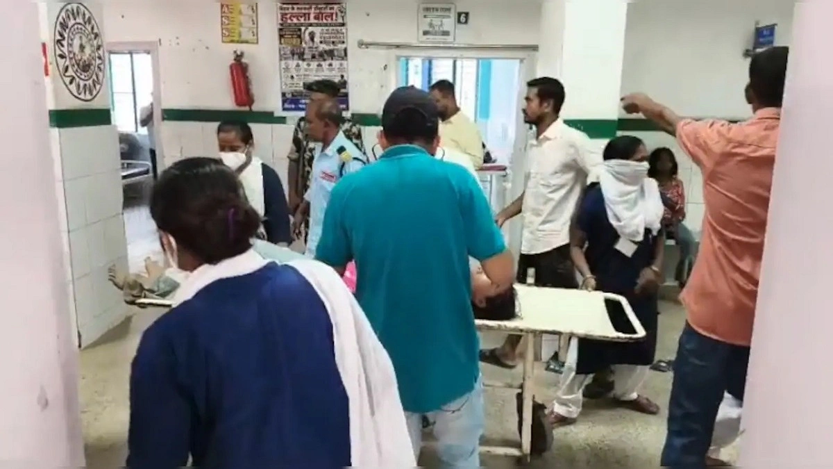 ভারতে মন্দিরে পদদলিত হয়ে নিহত ৭