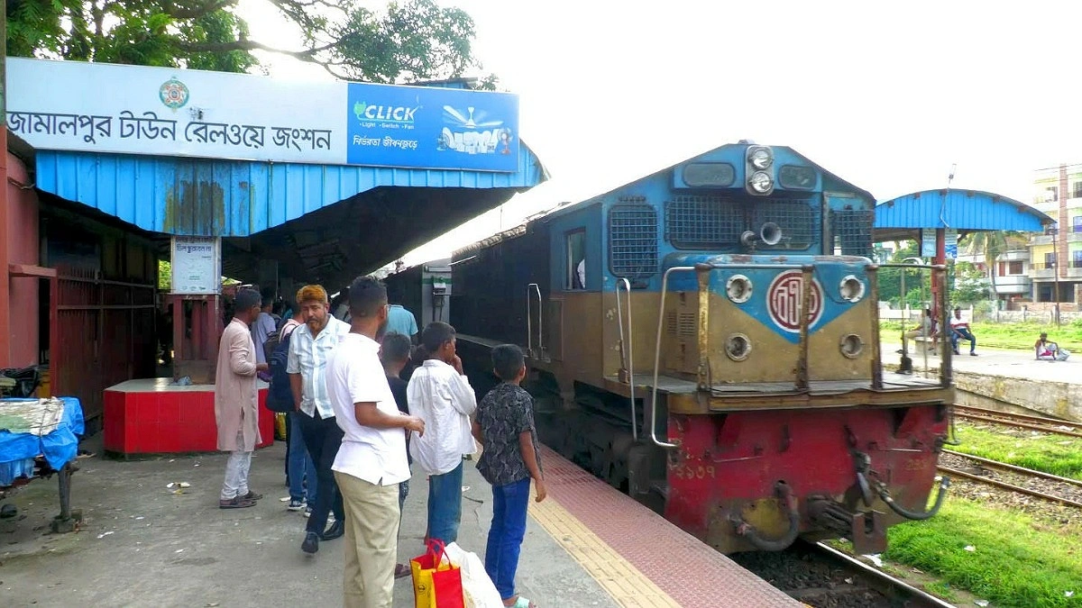 রেল যোগাযোগের হাব হতে পারে জামালপুর, নেই কার্যকর উদ্যোগ