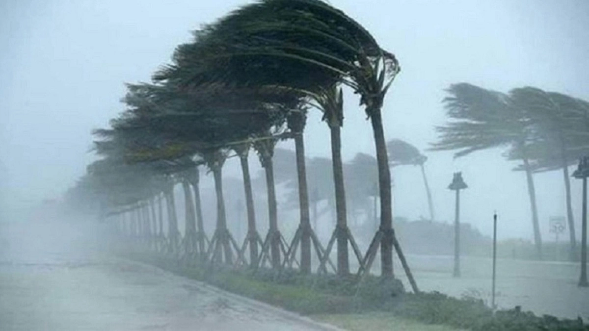 দেশের ৬ অঞ্চলে ঝড়, ঢাকায় বজ্রবৃষ্টির আভাস