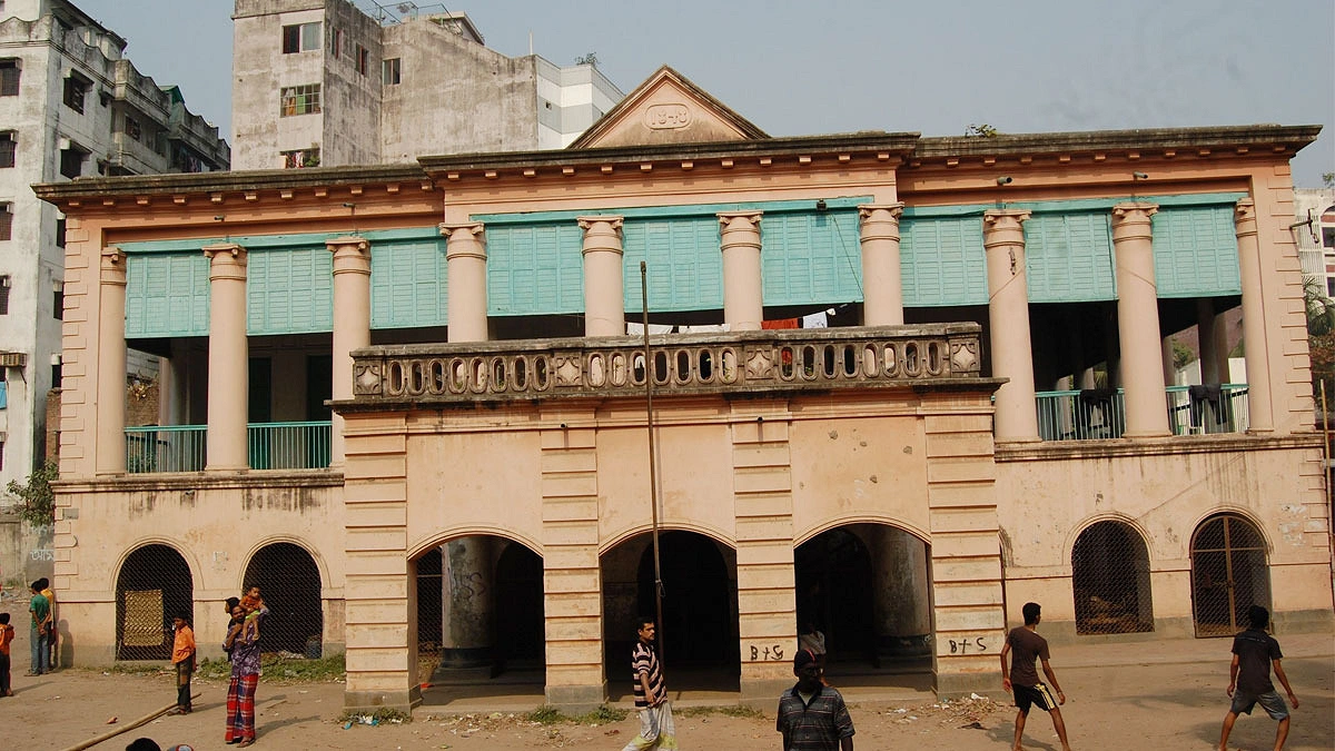 পোগোজ স্কুল