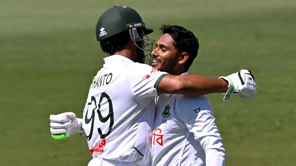 ১৫৩ রানের লিড নিয়ে দিন শেষ করল বাংলাদেশ