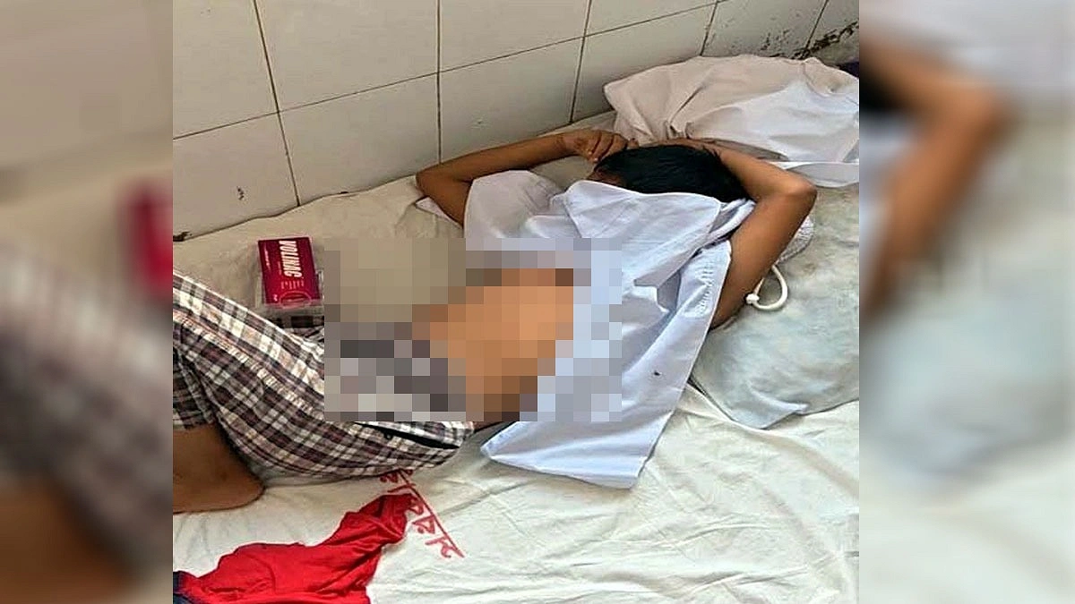 মাদ্রাসা শিক্ষকের মারধরে হাসপাতালে ছাত্র, থানায় অভিযোগ