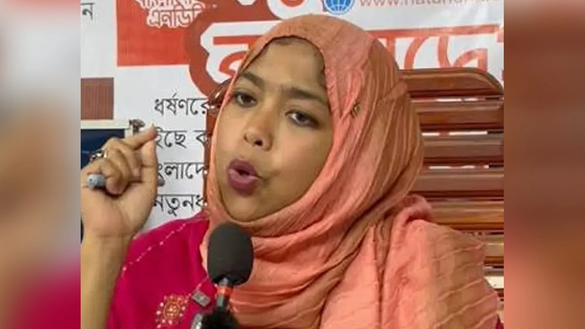 ঢামেকে ৩ ঘণ্টা অবরুদ্ধ, অবশেষে পুলিশ হেফাজতে শান্তাসহ ৬ নেতা
